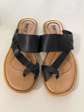 Born Black Leather Toe-Ring Slide Sandals